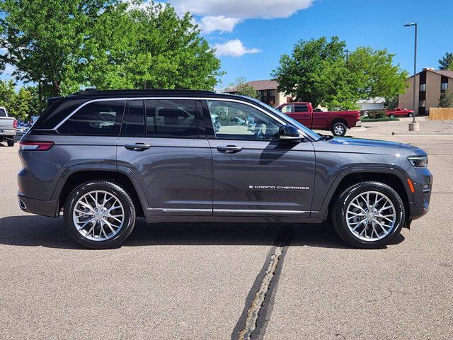 Photo of 2025 Baltic Gray Metallic Clearcoat Jeep Grand Cherokee
