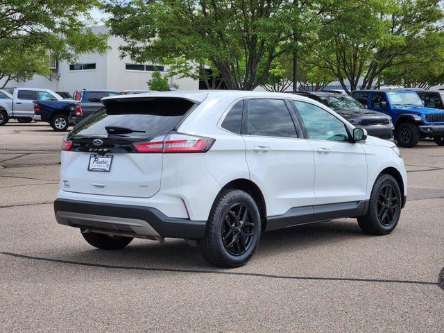 Photo of 2023 Oxford White Ford Edge