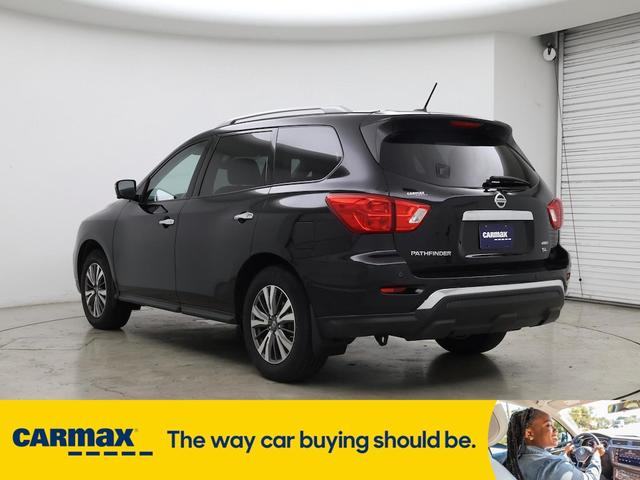 Photo of 2017 Black Nissan Pathfinder