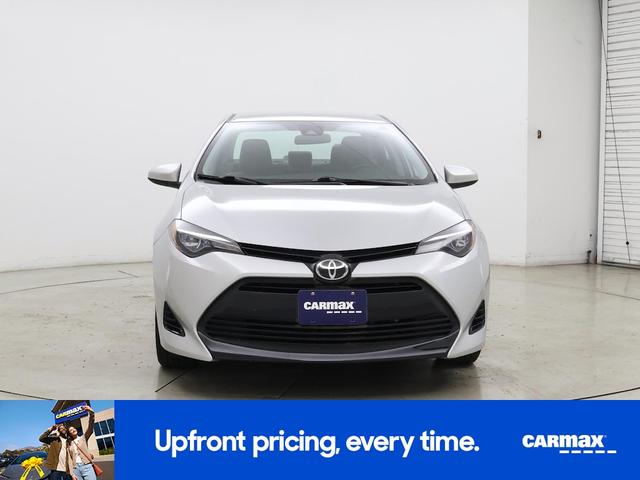 Photo of 2017 Silver Toyota Corolla