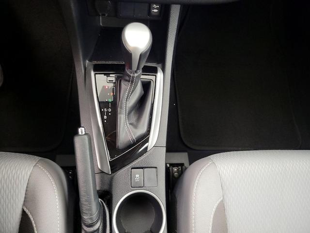 Photo of 2017 Silver Toyota Corolla