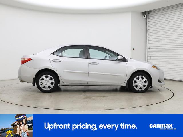 Photo of 2017 Silver Toyota Corolla