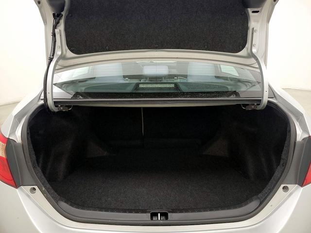 Photo of 2017 Silver Toyota Corolla