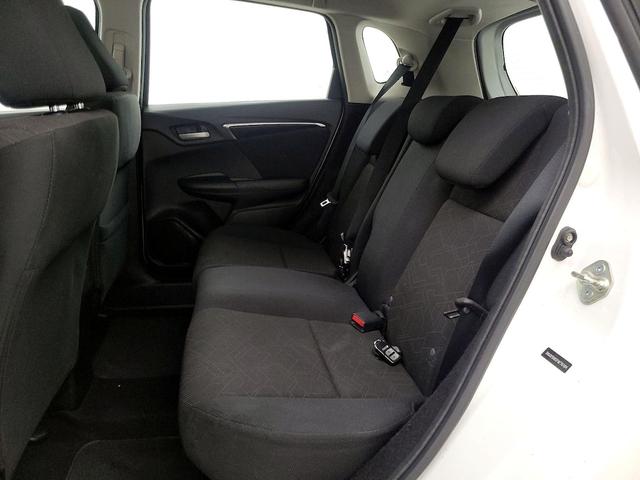 Photo of 2015 White Honda Fit