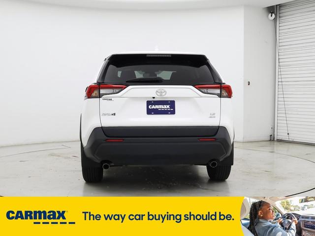 Photo of 2022 White Toyota RAV4