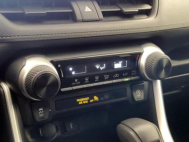 Photo of 2022 White Toyota RAV4