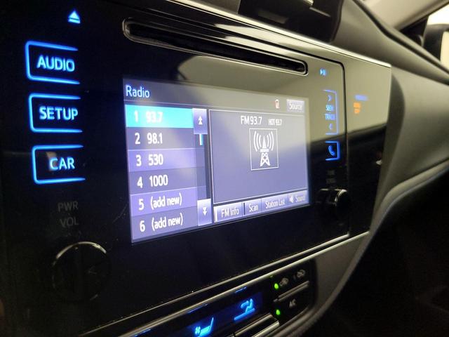 Photo of 2018 Gray Toyota Corolla