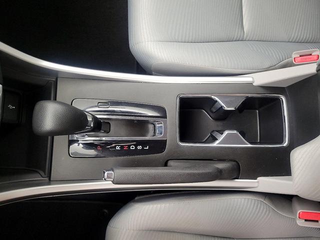 Photo of 2015 Gray Honda Accord