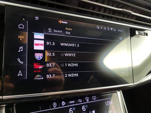 Photo of 2021 White Audi Q7