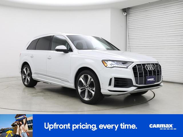 Photo of 2021 White Audi Q7