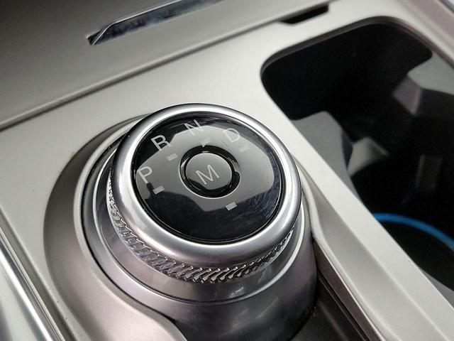 Photo of 2020 White Ford Explorer