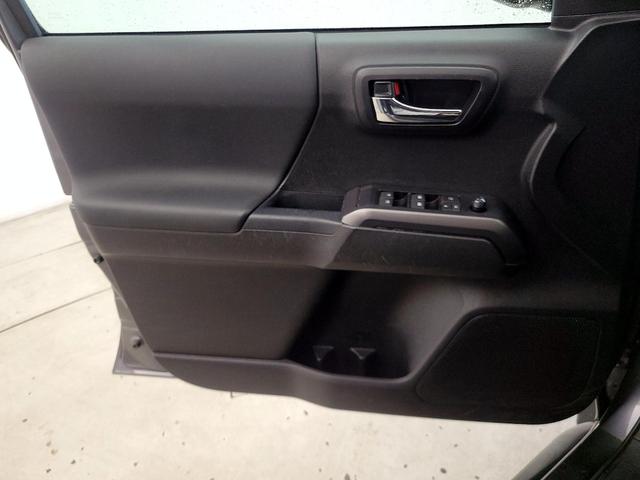 Photo of 2021 Gray Toyota Tacoma