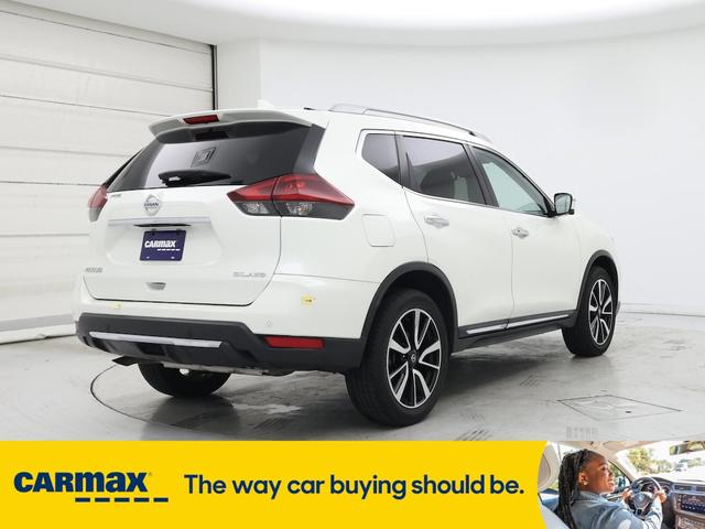 Photo of 2020 White Nissan Rogue