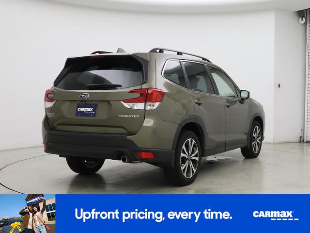 Photo of 2022 Green Subaru Forester