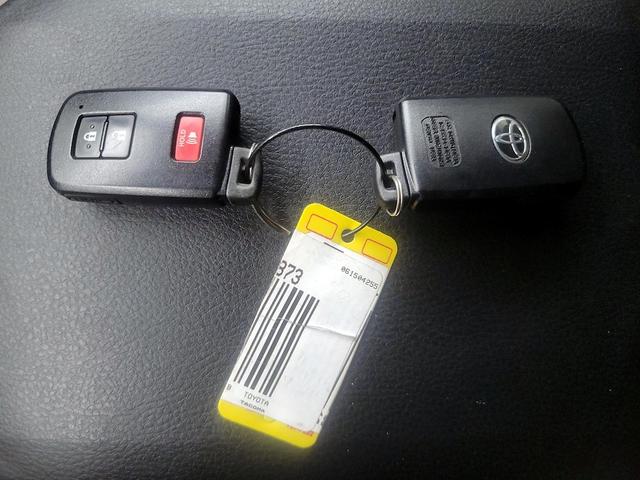 Photo of 2018 Gray Toyota Tacoma