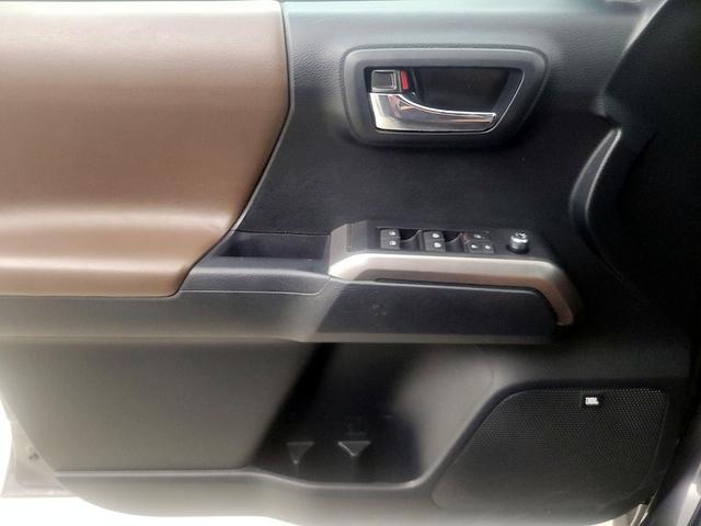 Photo of 2018 Gray Toyota Tacoma