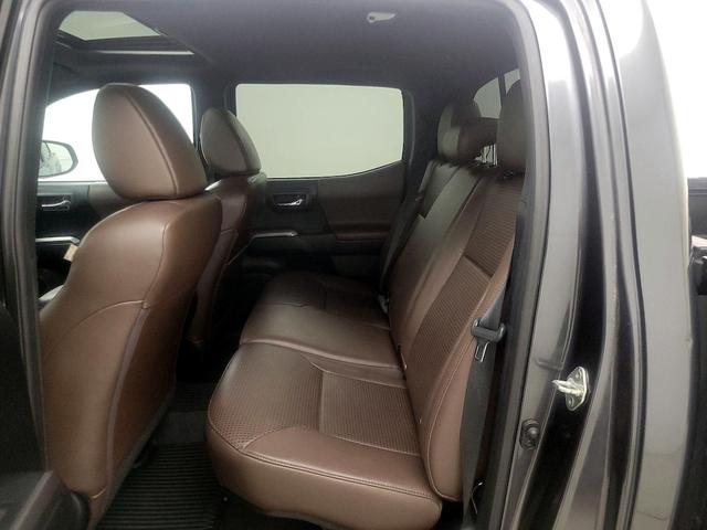 Photo of 2018 Gray Toyota Tacoma