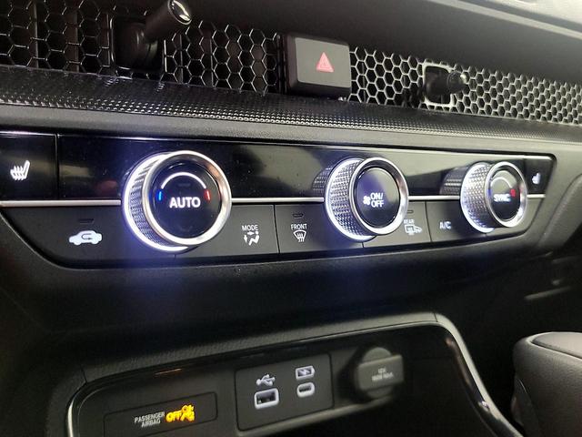 Photo of 2025 Gray Honda CR-V Hybrid