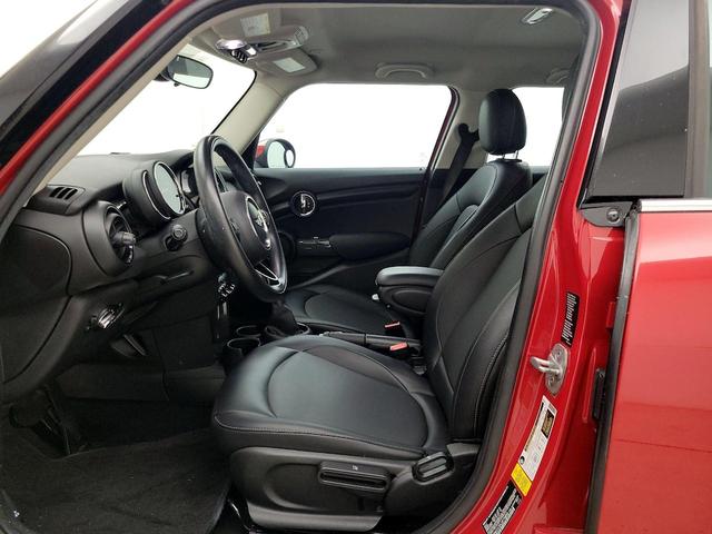 Photo of 2018 Red MINI Hardtop