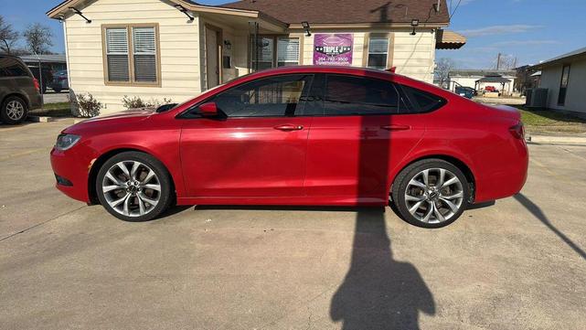 Photo of 2016 Redline Red Tricoat Pearl Chrysler 200
