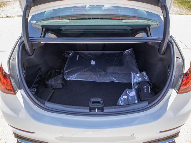 Photo of 2024 Polar White Mercedes-Benz C-Class