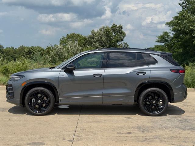 Photo of 2025 Platinum Gray Volkswagen Tiguan
