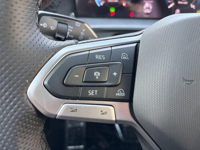 Photo of 2025 Sandstone Volkswagen Tiguan
