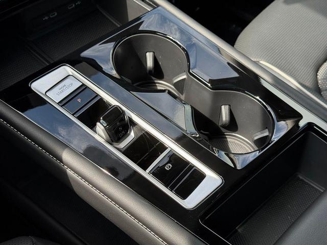 Photo of 2024 Deep Black Pearl Volkswagen Atlas