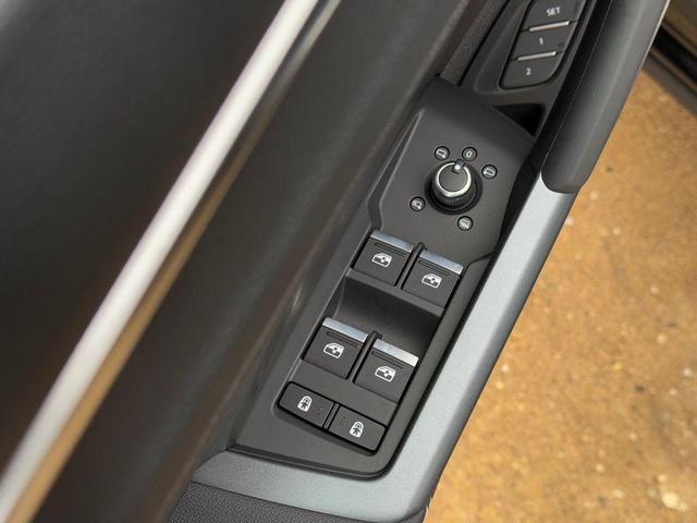 Photo of 2025 Mythos Black Metallic Audi Q3