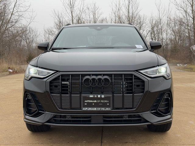 Photo of 2025 Mythos Black Metallic Audi Q3