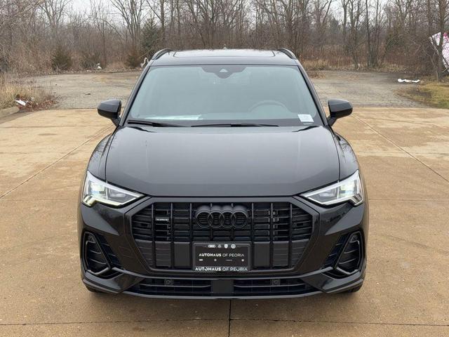 Photo of 2025 Mythos Black Metallic Audi Q3