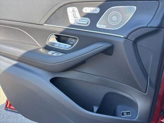 Photo of 2025 Cardinal Red Mercedes-Benz GLE 450