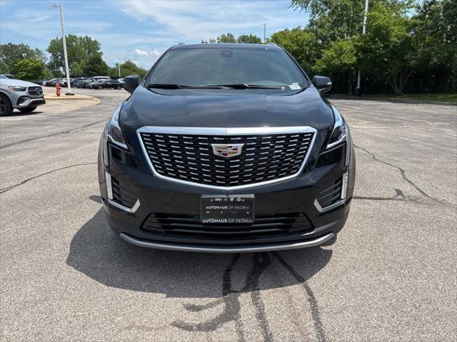 Photo of 2022 Stellar Black Metallic Cadillac XT5