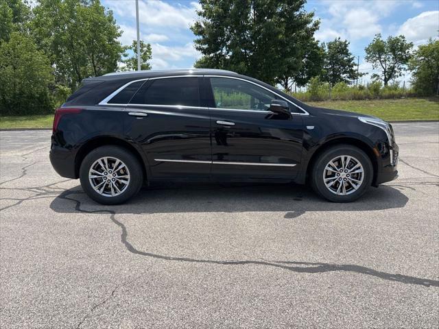 Photo of 2022 Stellar Black Metallic Cadillac XT5
