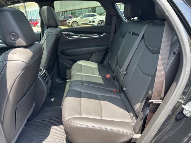 Photo of 2022 Stellar Black Metallic Cadillac XT5