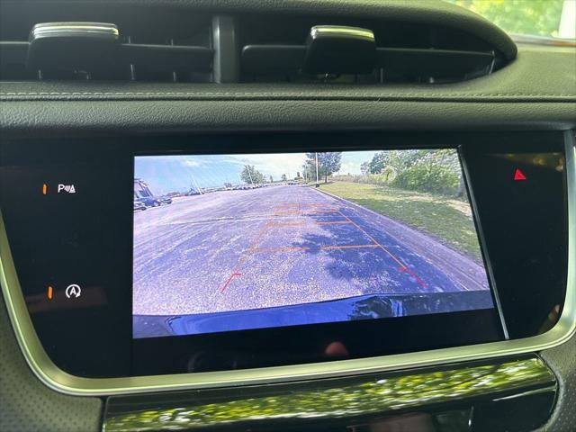 Photo of 2022 Stellar Black Metallic Cadillac XT5