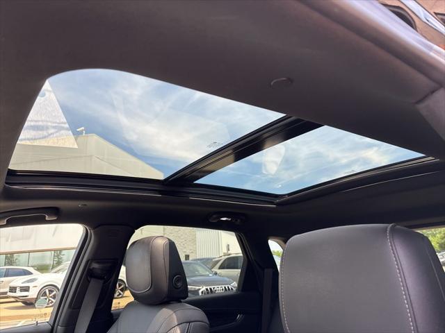 Photo of 2022 Stellar Black Metallic Cadillac XT5