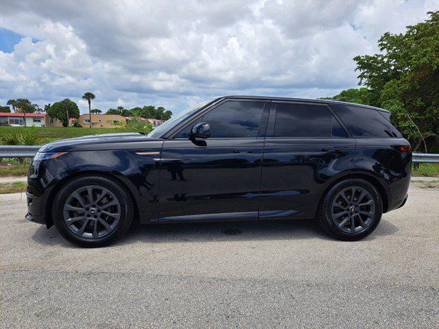 Photo of 2023 Santorini Black Metallic Land Rover Range Rover Sport