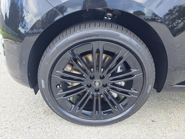 Photo of 2025 Santorini Black Metallic Land Rover Range Rover