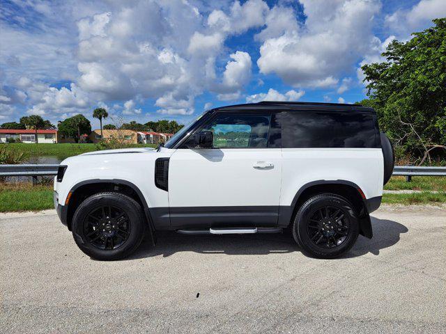 Photo of 2024 Fuji White Land Rover Defender