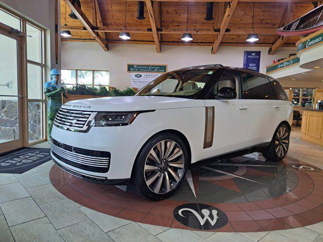Photo of 2025 Icy White SV Bespoke Special Effect Gloss Land Rover Range Rover