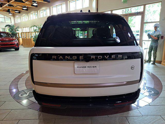 Photo of 2025 Icy White SV Bespoke Special Effect Gloss Land Rover Range Rover