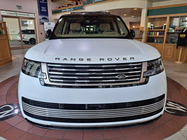 Photo of 2025 Icy White SV Bespoke Special Effect Gloss Land Rover Range Rover