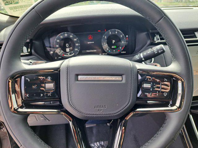 Photo of 2025 Charente Grey Premium Metallic Land Rover Range Rover Velar