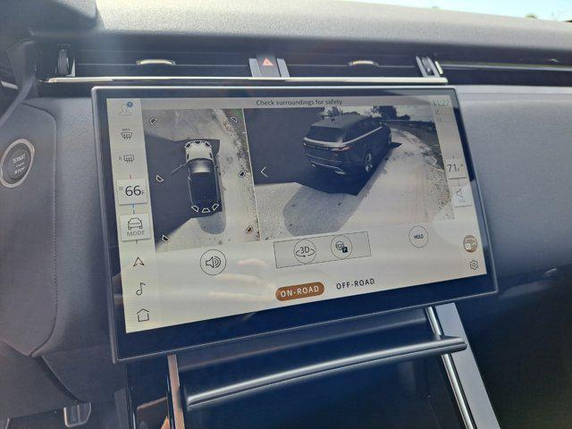 Photo of 2025 Charente Grey Premium Metallic Land Rover Range Rover Velar