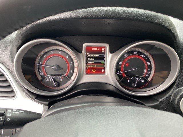Photo of 2018 Pitch Black Clearcoat Dodge Journey