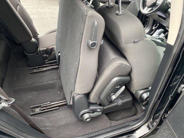 Photo of 2018 Pitch Black Clearcoat Dodge Journey