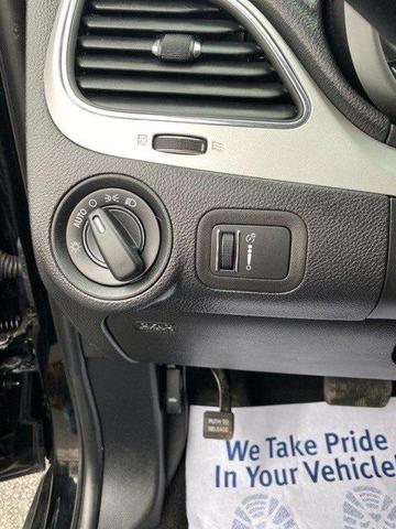 Photo of 2018 Pitch Black Clearcoat Dodge Journey