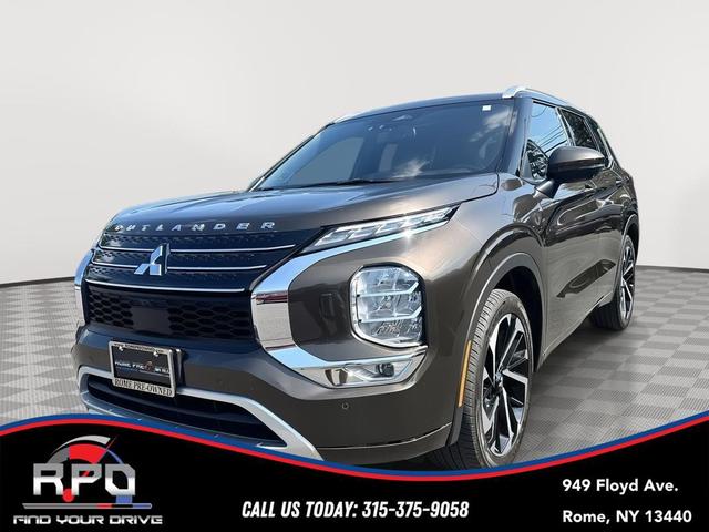 Photo of 2022 Deep Bronze Metallic Mitsubishi Outlander