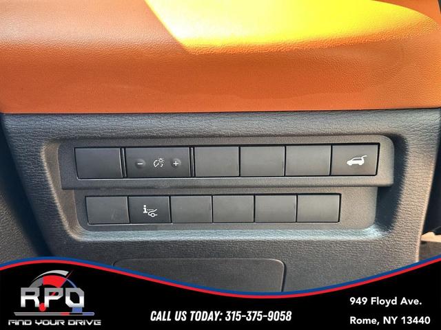 Photo of 2022 Deep Bronze Metallic Mitsubishi Outlander